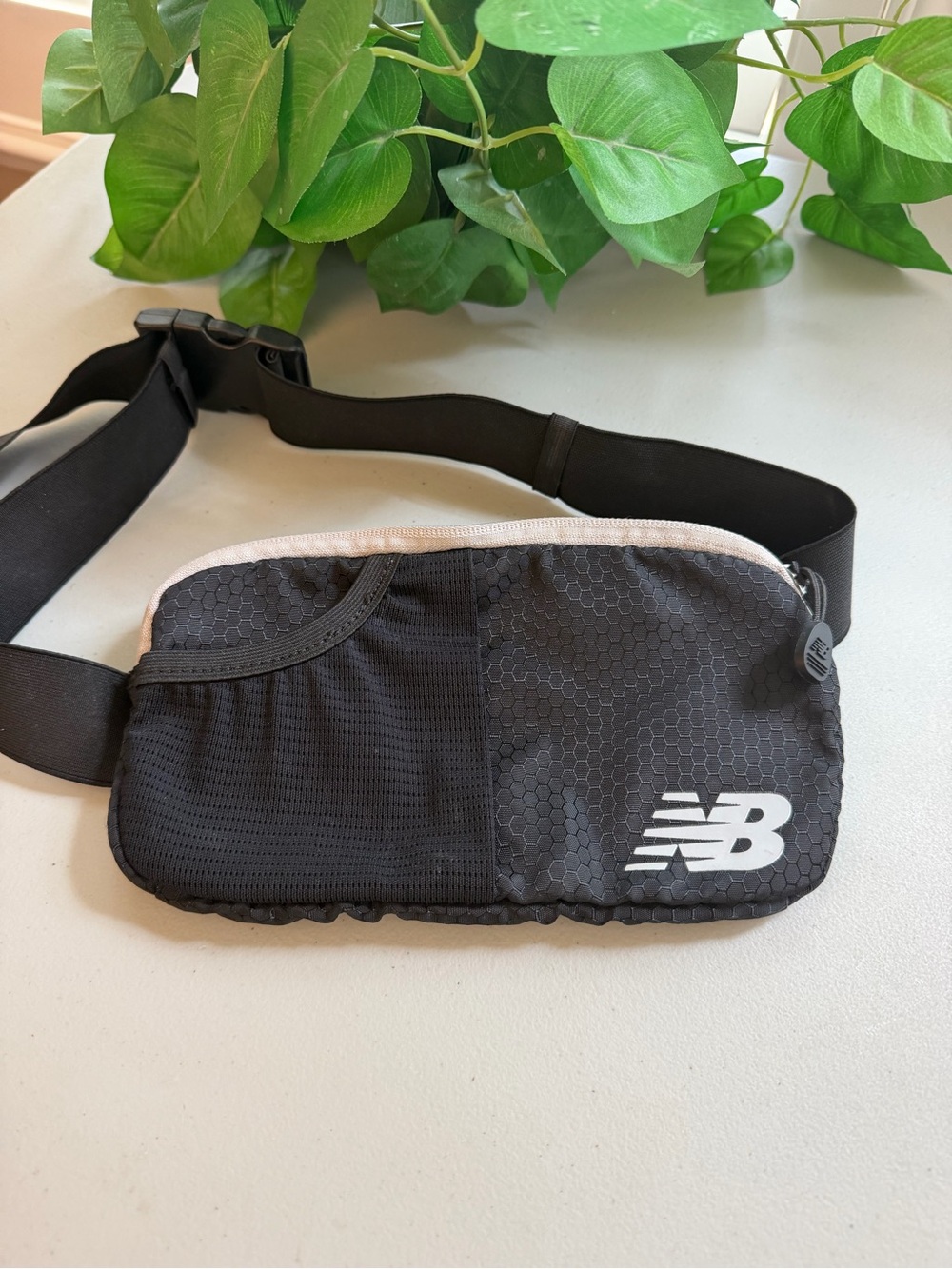 New Balance Waist Pack Fanny Belt Bag, Black & Gray, Multiple Pockets 9” x 5.25”